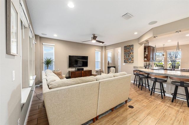 5589 NW 40TH LOOP, Ocala, FL 34482