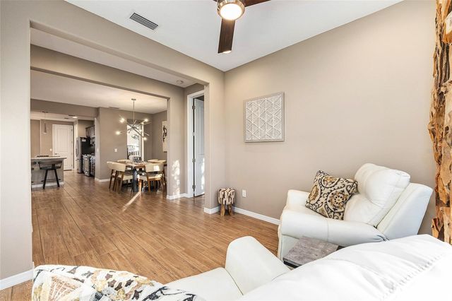 5589 NW 40TH LOOP, Ocala, FL 34482