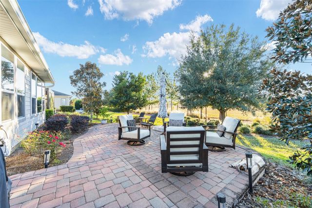 5589 NW 40TH LOOP, Ocala, FL 34482