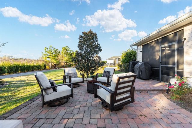 5589 NW 40TH LOOP, Ocala, FL 34482