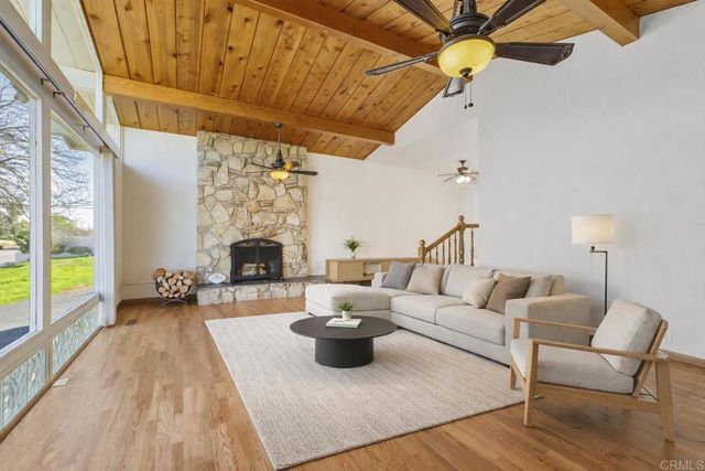 2041 Nutmeg Street N, Escondido, CA 92026