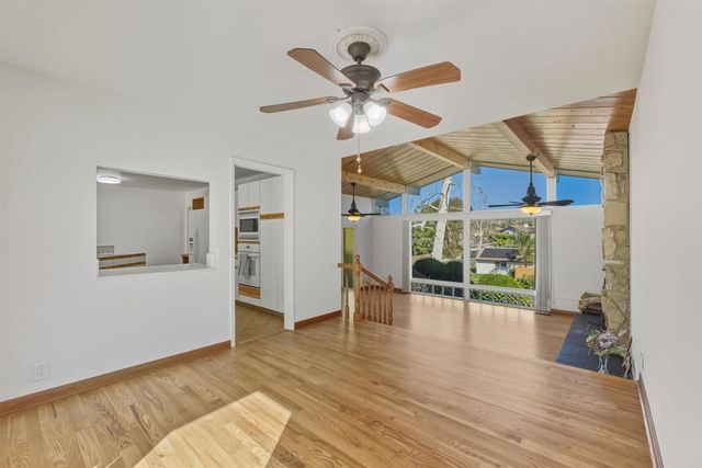 2041 Nutmeg Street N, Escondido, CA 92026