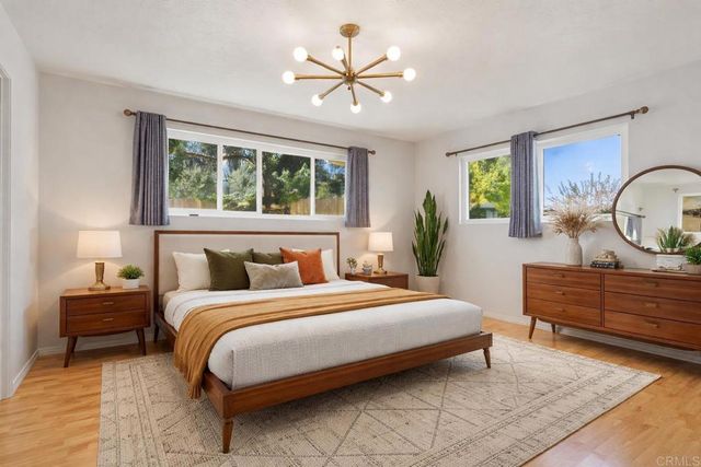 2041 Nutmeg Street N, Escondido, CA 92026