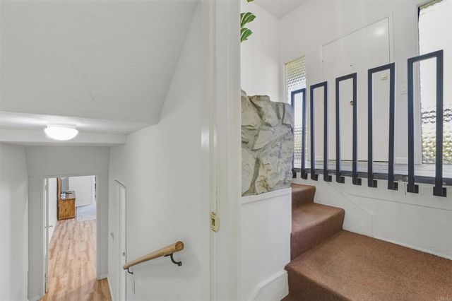 2041 Nutmeg Street N, Escondido, CA 92026