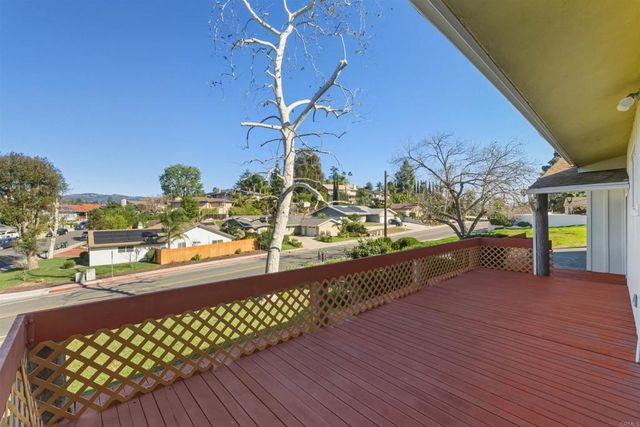 2041 Nutmeg Street N, Escondido, CA 92026