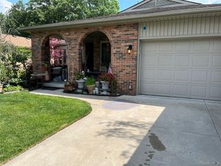 44131 Westminister Way, Canton Charter Township, MI 48187
