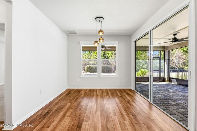 10988 KENTWORTH Way, Jacksonville, FL 32256