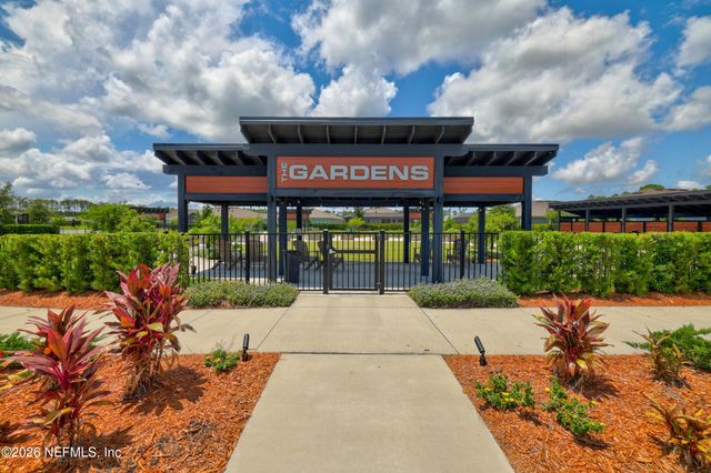 10988 KENTWORTH Way, Jacksonville, FL 32256