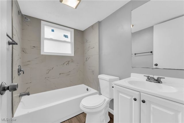 2564 Forest Drive, Hinckley, OH 44233