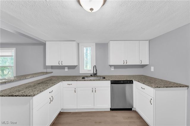 2564 Forest Drive, Hinckley, OH 44233