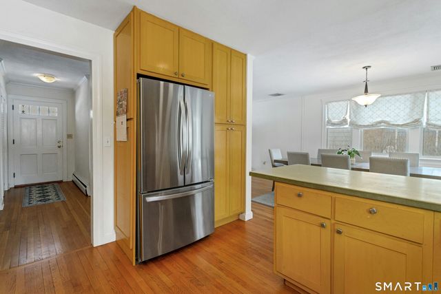 36 Village Drive, New Canaan, CT 06840