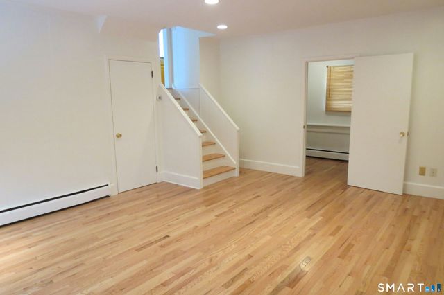 36 Village Drive, New Canaan, CT 06840