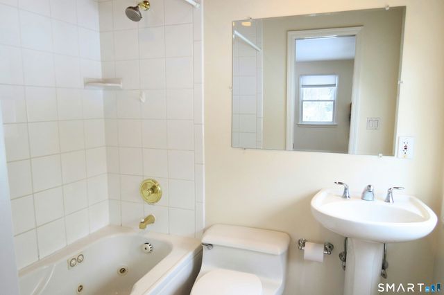 36 Village Drive, New Canaan, CT 06840