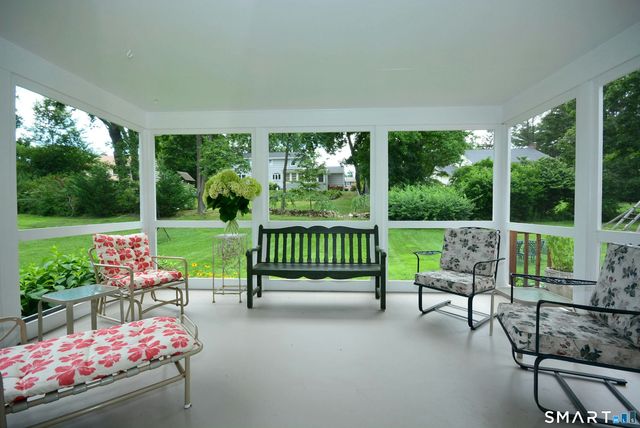 36 Village Drive, New Canaan, CT 06840