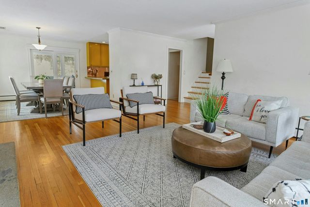 36 Village Drive, New Canaan, CT 06840