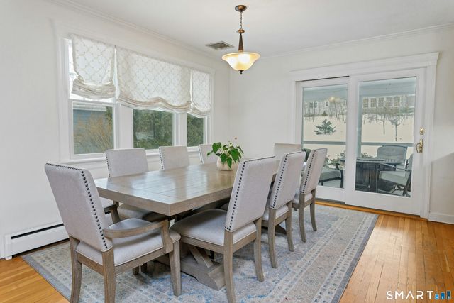 36 Village Drive, New Canaan, CT 06840