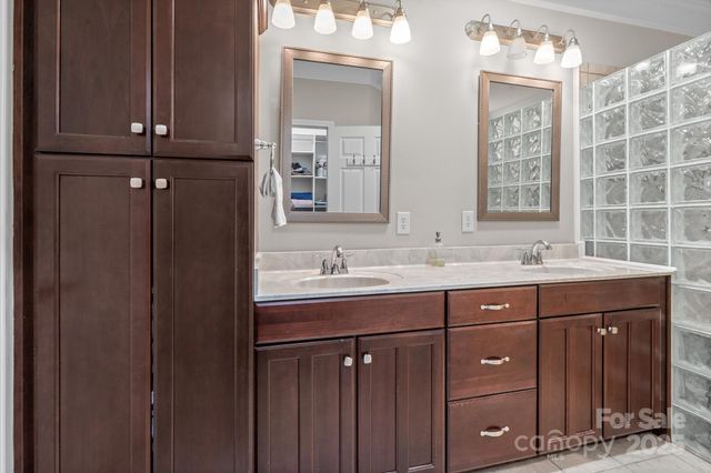 2904 Autumn Harvest Lane, Charlotte, NC 28269