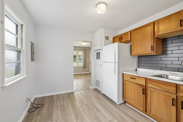 510 W 5th Avenue, Indianola, IA 50125