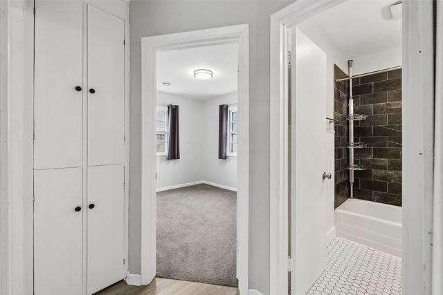 510 W 5th Avenue, Indianola, IA 50125