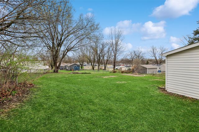 510 W 5th Avenue, Indianola, IA 50125