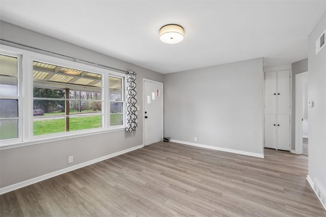 510 W 5th Avenue, Indianola, IA 50125