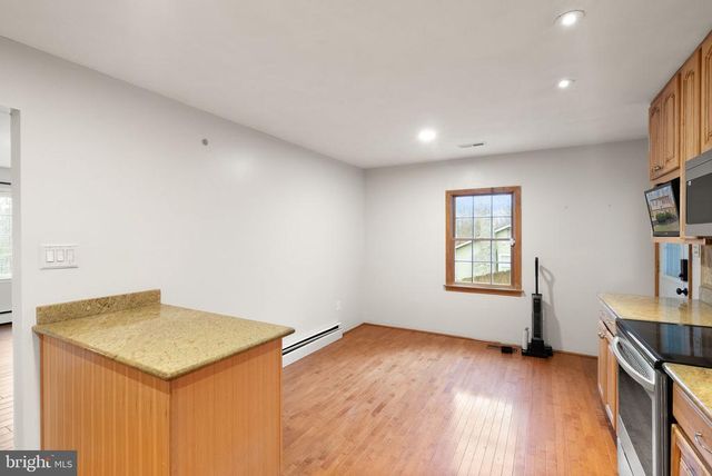 6738 KELLY RD, Warrenton, VA 20187