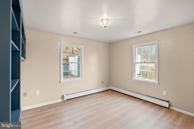 6738 KELLY RD, Warrenton, VA 20187