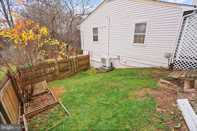 6738 KELLY RD, Warrenton, VA 20187