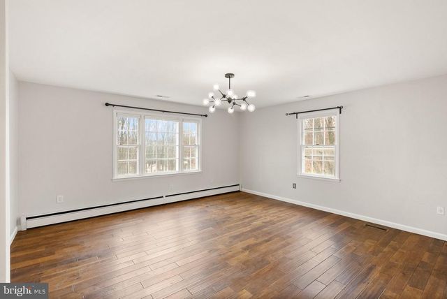 6738 KELLY RD, Warrenton, VA 20187