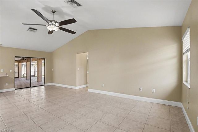 1807 SE 15th ST, Cape Coral, FL 33990