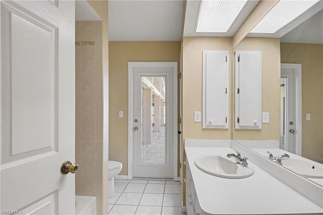 1807 SE 15th ST, Cape Coral, FL 33990