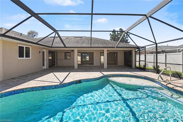 1807 SE 15th ST, Cape Coral, FL 33990