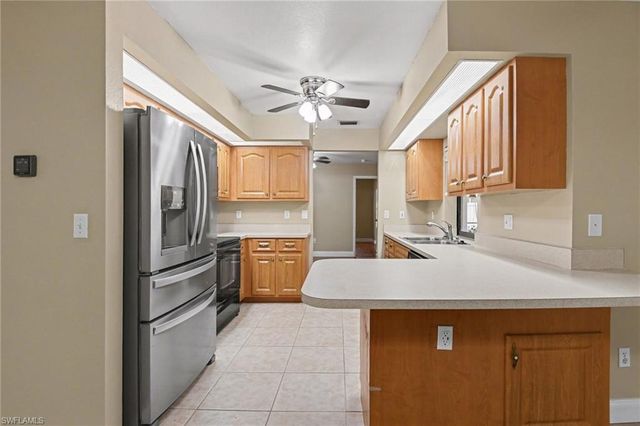 1807 SE 15th ST, Cape Coral, FL 33990