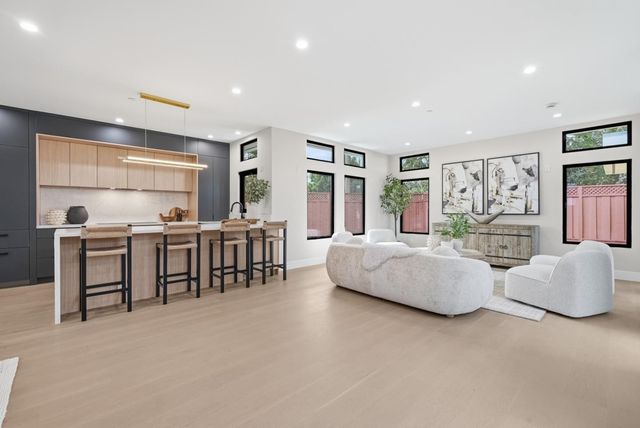 3830 Carlson Circle, Palo Alto, CA 94306