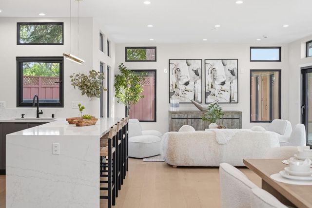 3830 Carlson Circle, Palo Alto, CA 94306