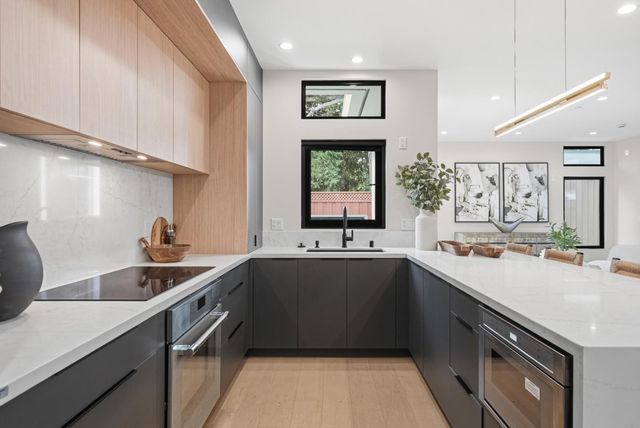 3830 Carlson Circle, Palo Alto, CA 94306