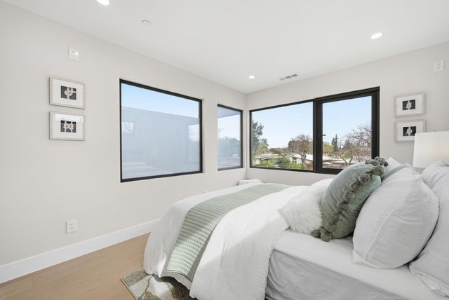 3830 Carlson Circle, Palo Alto, CA 94306