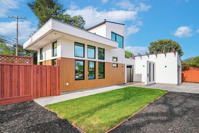 3830 Carlson Circle, Palo Alto, CA 94306