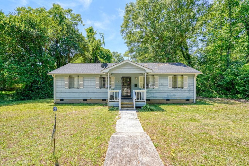 109 W Branyon Heights Avenue, Spartanburg, SC 29306