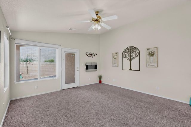 8608 Bluff Springs Drive NE, Albuquerque, NM 87113