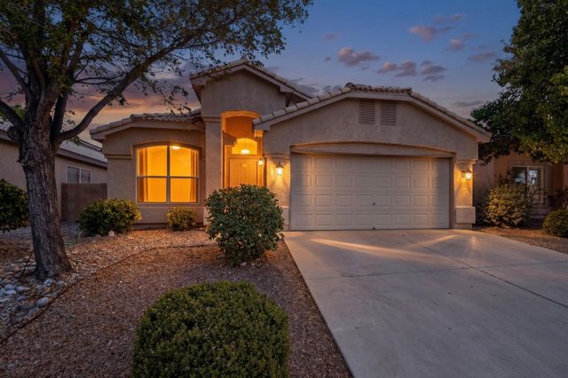 8608 Bluff Springs Drive NE, Albuquerque, NM 87113