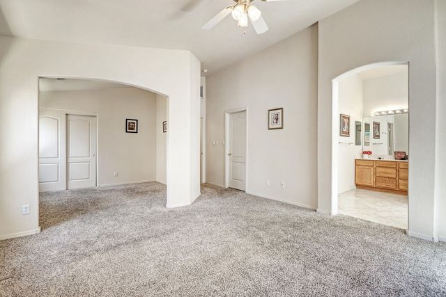 8608 Bluff Springs Drive NE, Albuquerque, NM 87113