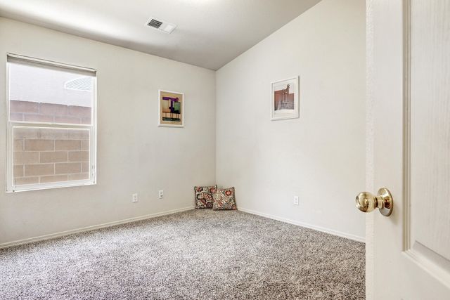 8608 Bluff Springs Drive NE, Albuquerque, NM 87113