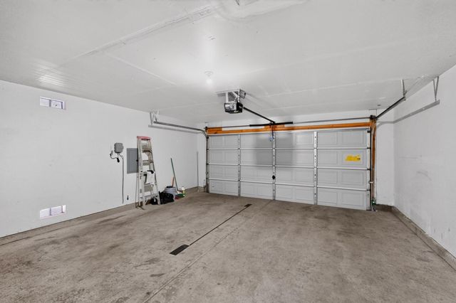 8608 Bluff Springs Drive NE, Albuquerque, NM 87113