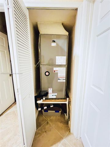 2499 SE 14th St, Homestead, FL 33035