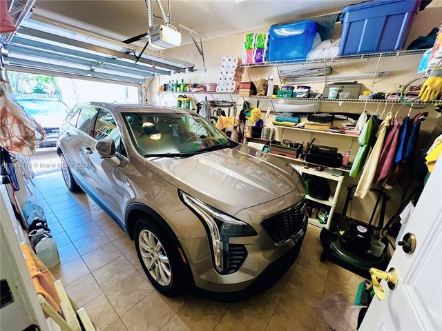 2499 SE 14th St, Homestead, FL 33035