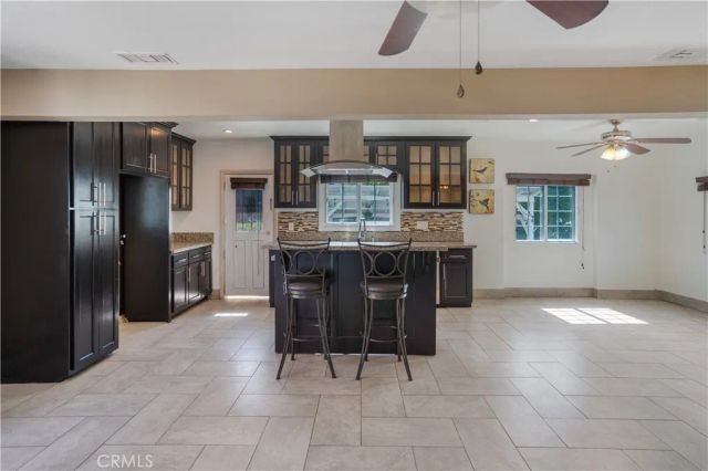 400 E Buckthorn Street, Inglewood, CA 90301