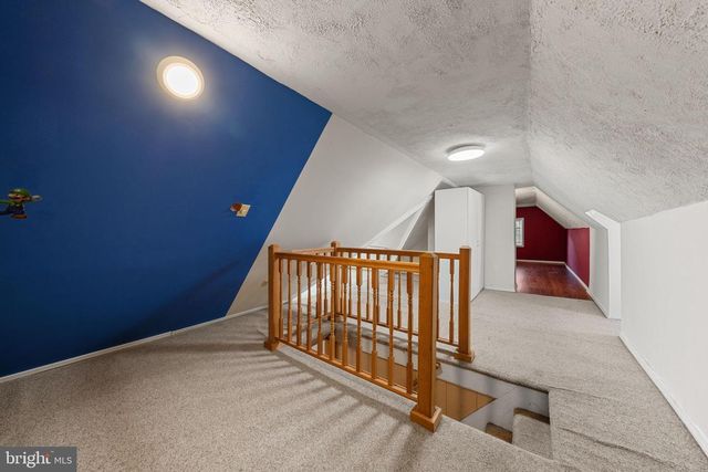 204 LACKAWANNA AVE, East Stroudsburg, PA 18301