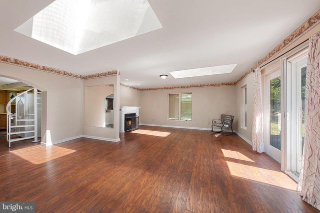 204 LACKAWANNA AVE, East Stroudsburg, PA 18301