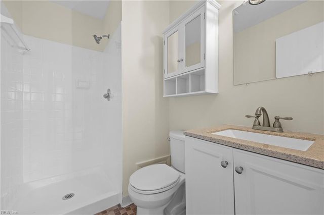 5660 Myers CT, Virginia Beach, VA 23464